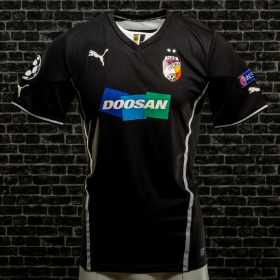 Hraný zápasový dres FC Viktoria Plzeň - sezóna 2013-2014 - František Rajtoral - Champions League (možná Manchester venku) - přední strana