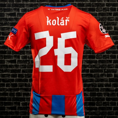 Hraný zápasový dres FC Viktoria Plzeň - sezóna 2013-2014 - Daniel Kolář - Champions League - zadní strana