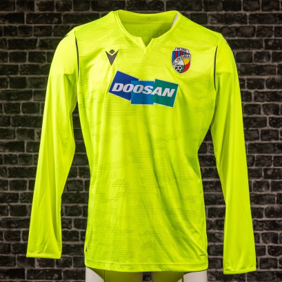 Hraný zápasový dres FC Viktoria Plzeň - sezóna 2021-2022 - Aleš Hruška - Conference League - přední strana